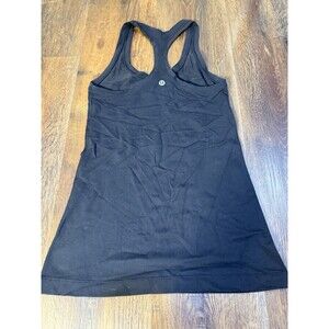 Lululemon Women’s Racerback Tank Top Size 4 Black